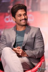 Rudramadevi Movie Release Press Meet